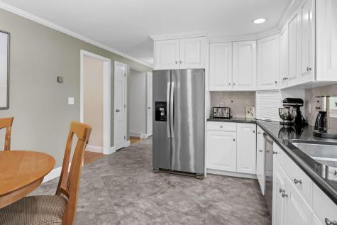 15 Creation Lane York ME 03909