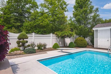 15 Creation Lane York ME 03909