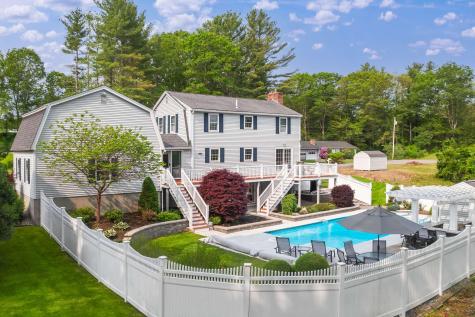 15 Creation Lane York ME 03909