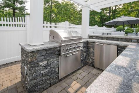 15 Creation Lane York ME 03909