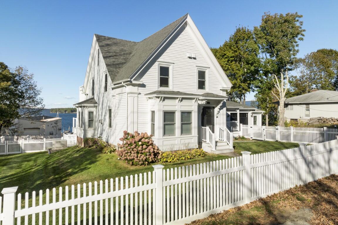 22 School Street Boothbay ME 04544