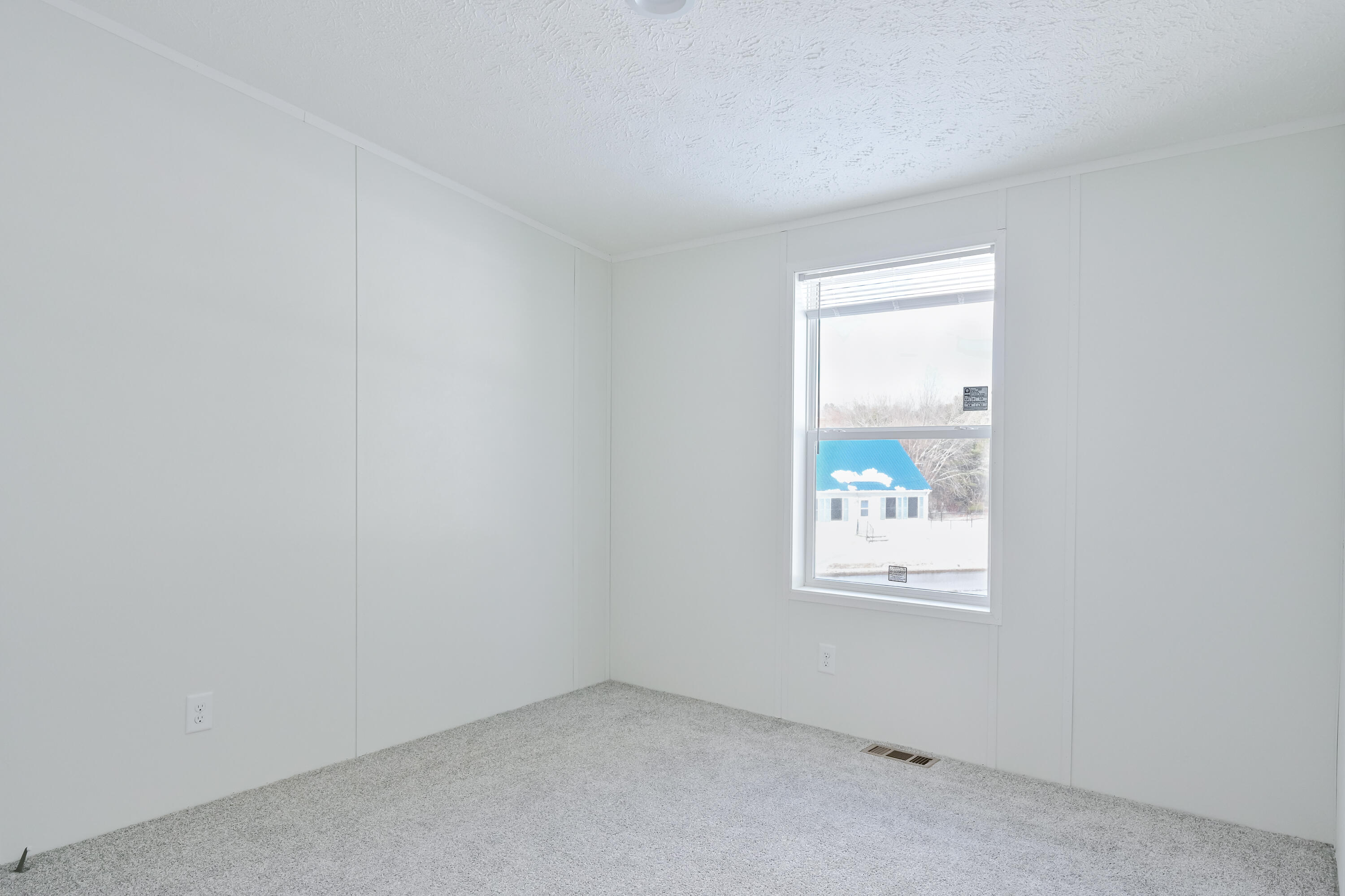 28 Montcalm Street Fairfield ME 04937