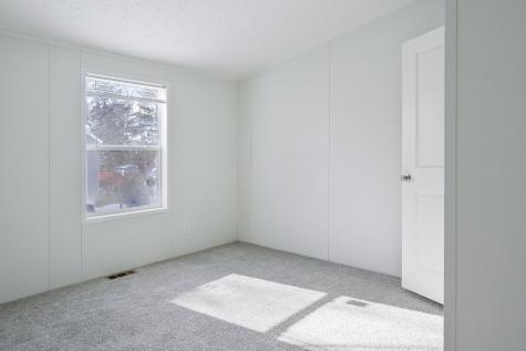 28 Montcalm Street Fairfield ME 04937