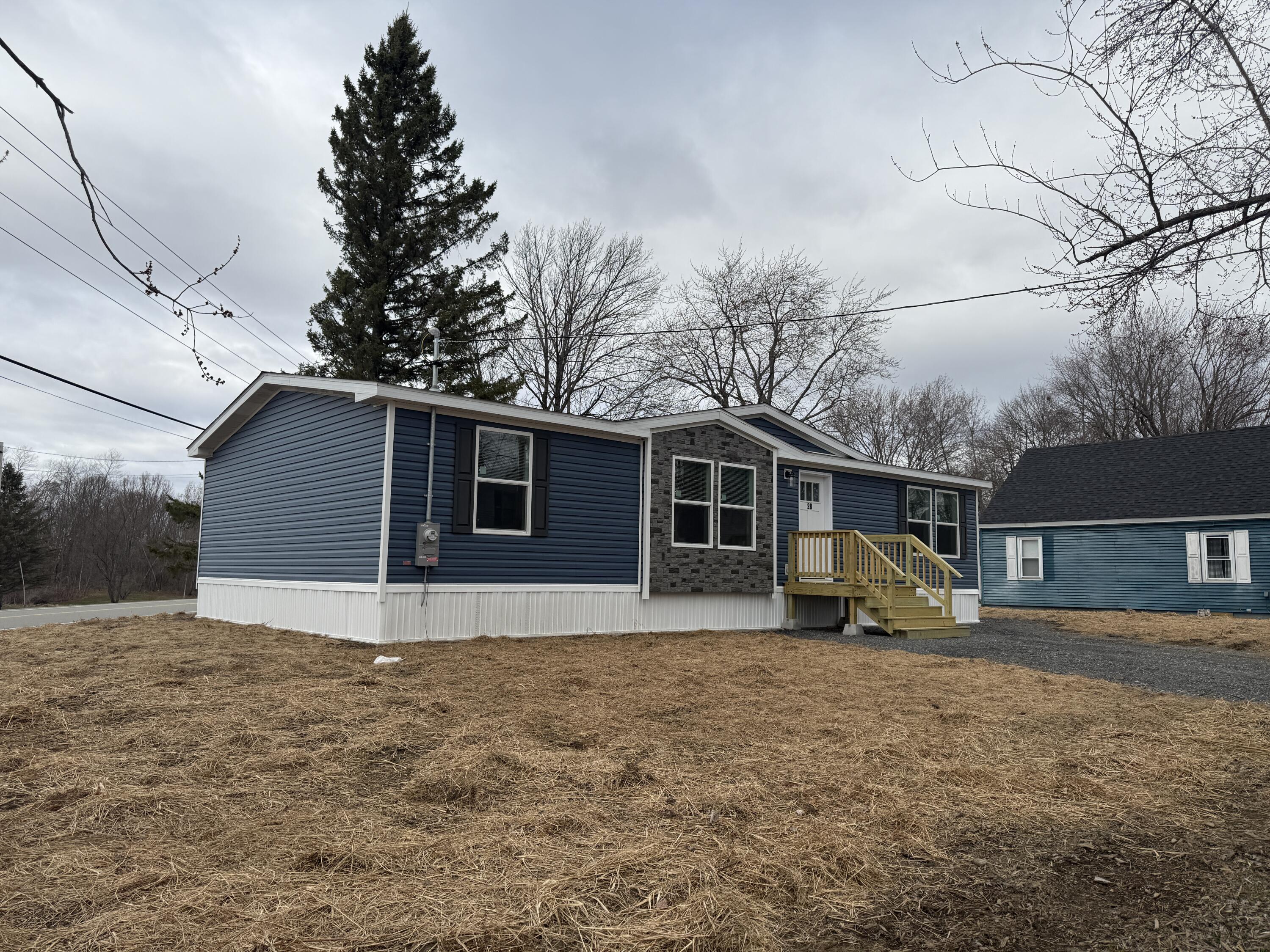 28 Montcalm Street Fairfield ME 04937