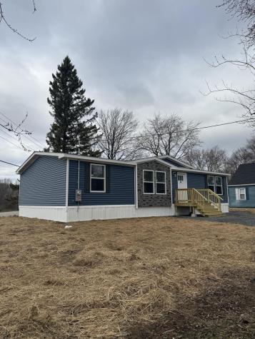 28 Montcalm Street Fairfield ME 04937