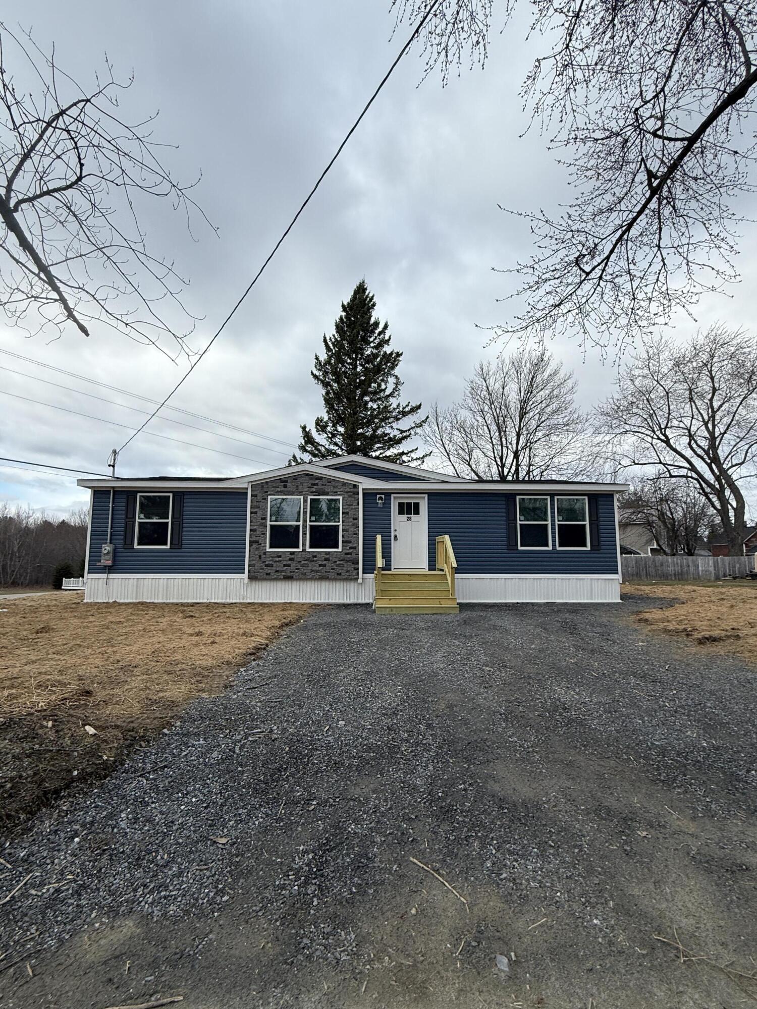 28 Montcalm Street Fairfield ME 04937