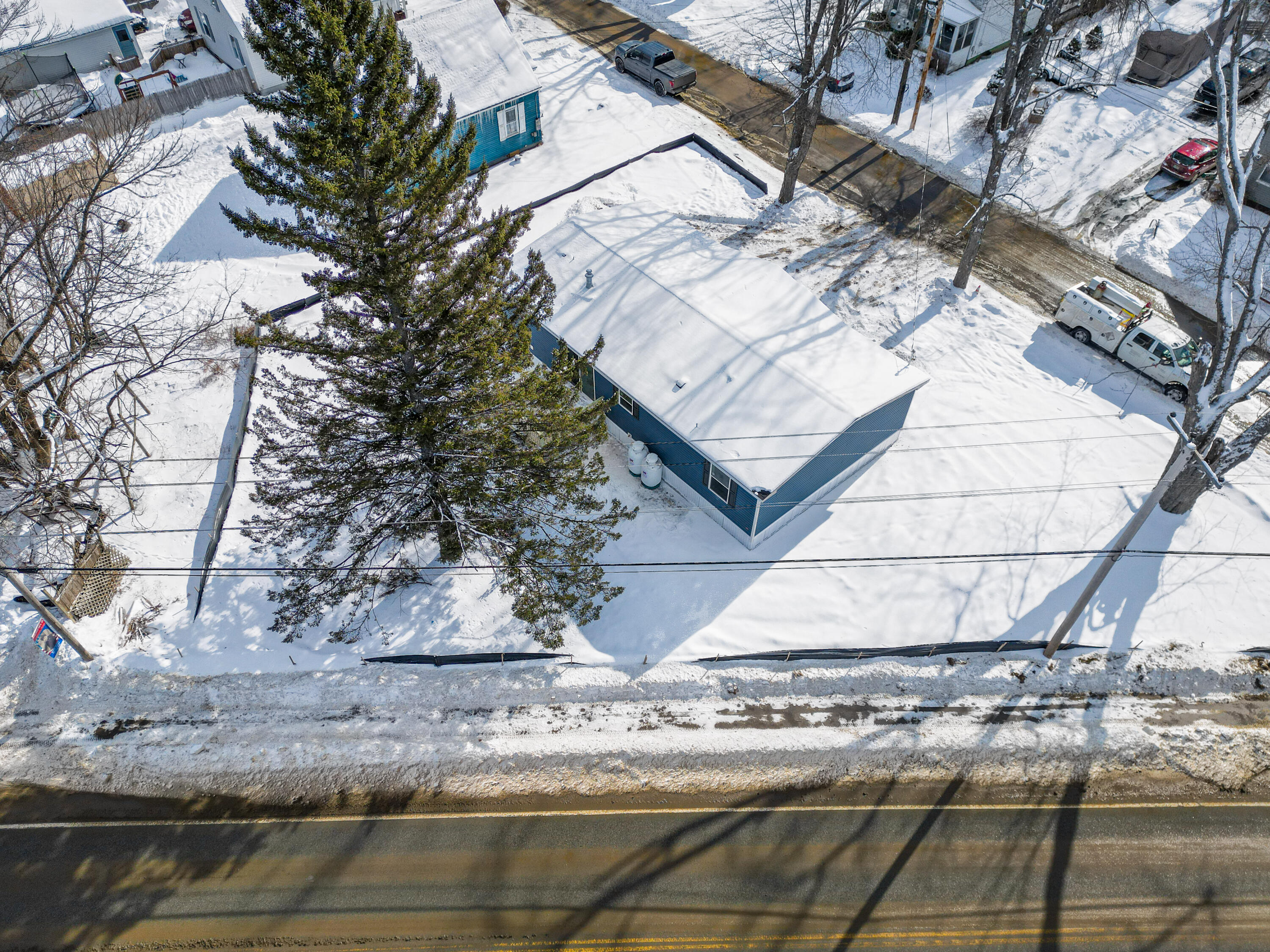 28 Montcalm Street Fairfield ME 04937