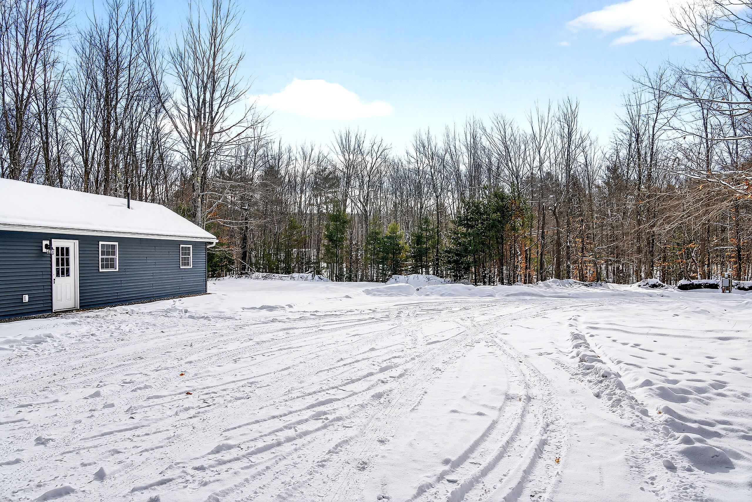 933 Bean Road Mount Vernon ME 04352