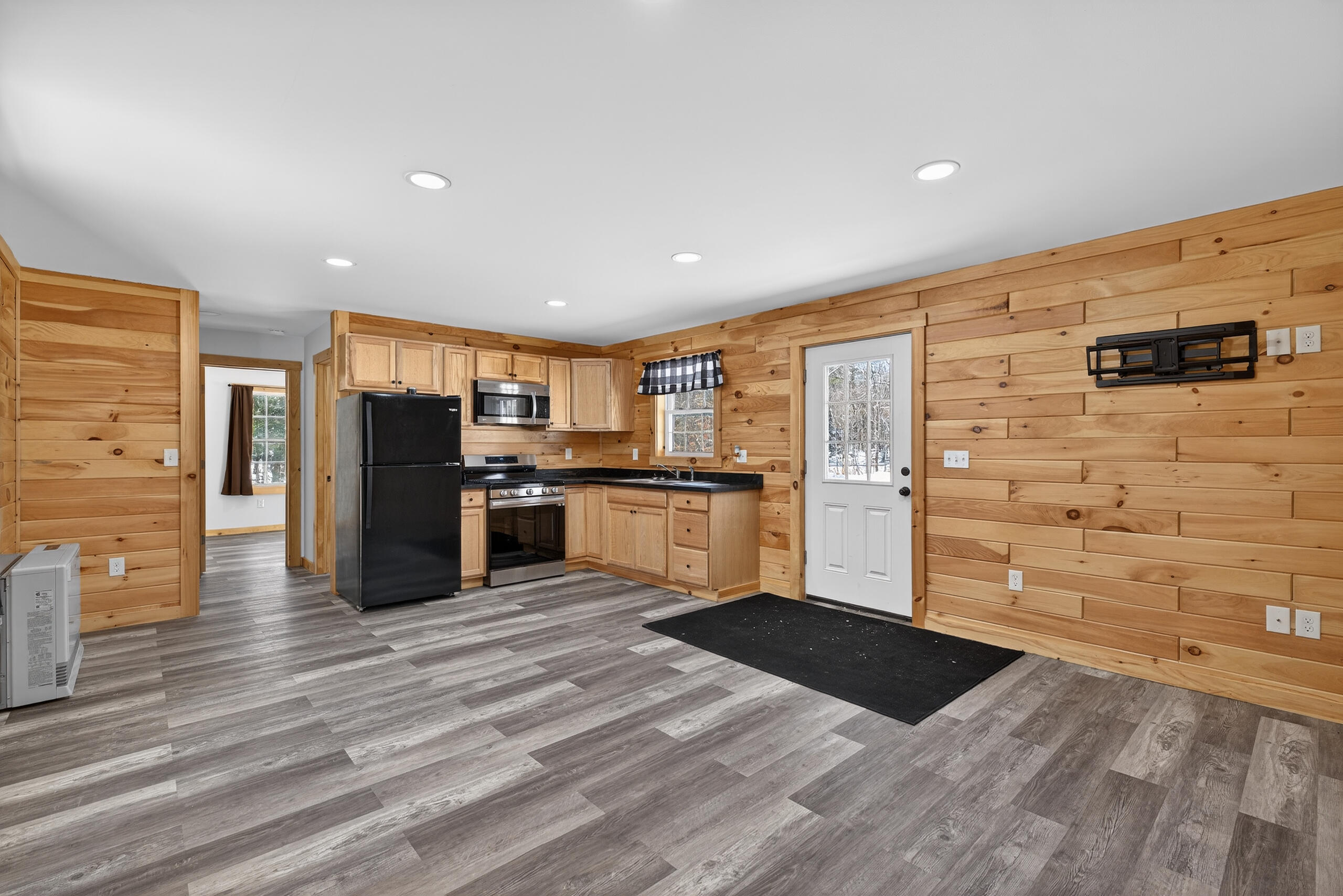 933 Bean Road Mount Vernon ME 04352