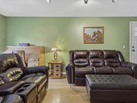 21 Mapleleaf Lane Hermon ME 04401