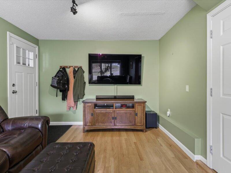 21 Mapleleaf Lane Hermon ME 04401