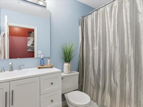 21 Mapleleaf Lane Hermon ME 04401