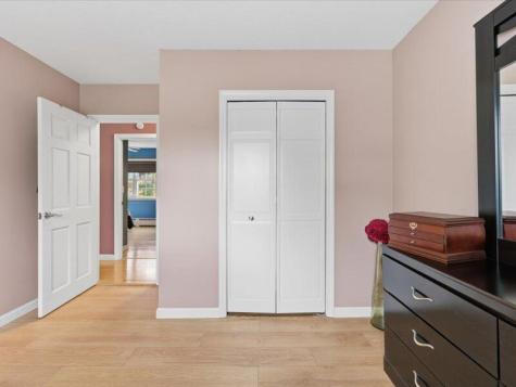 21 Mapleleaf Lane Hermon ME 04401