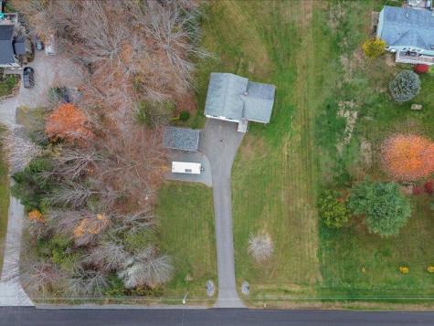 21 Mapleleaf Lane Hermon ME 04401