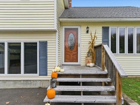 21 Mapleleaf Lane Hermon ME 04401