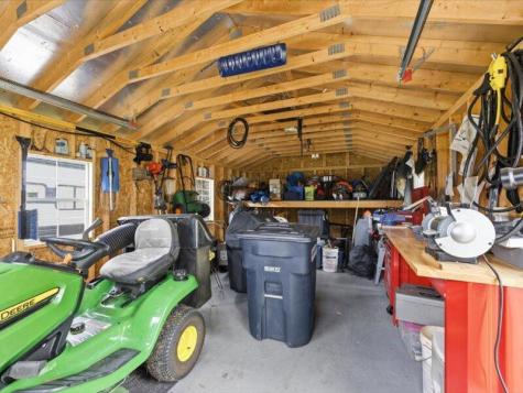 21 Mapleleaf Lane Hermon ME 04401