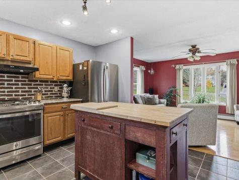 21 Mapleleaf Lane Hermon ME 04401