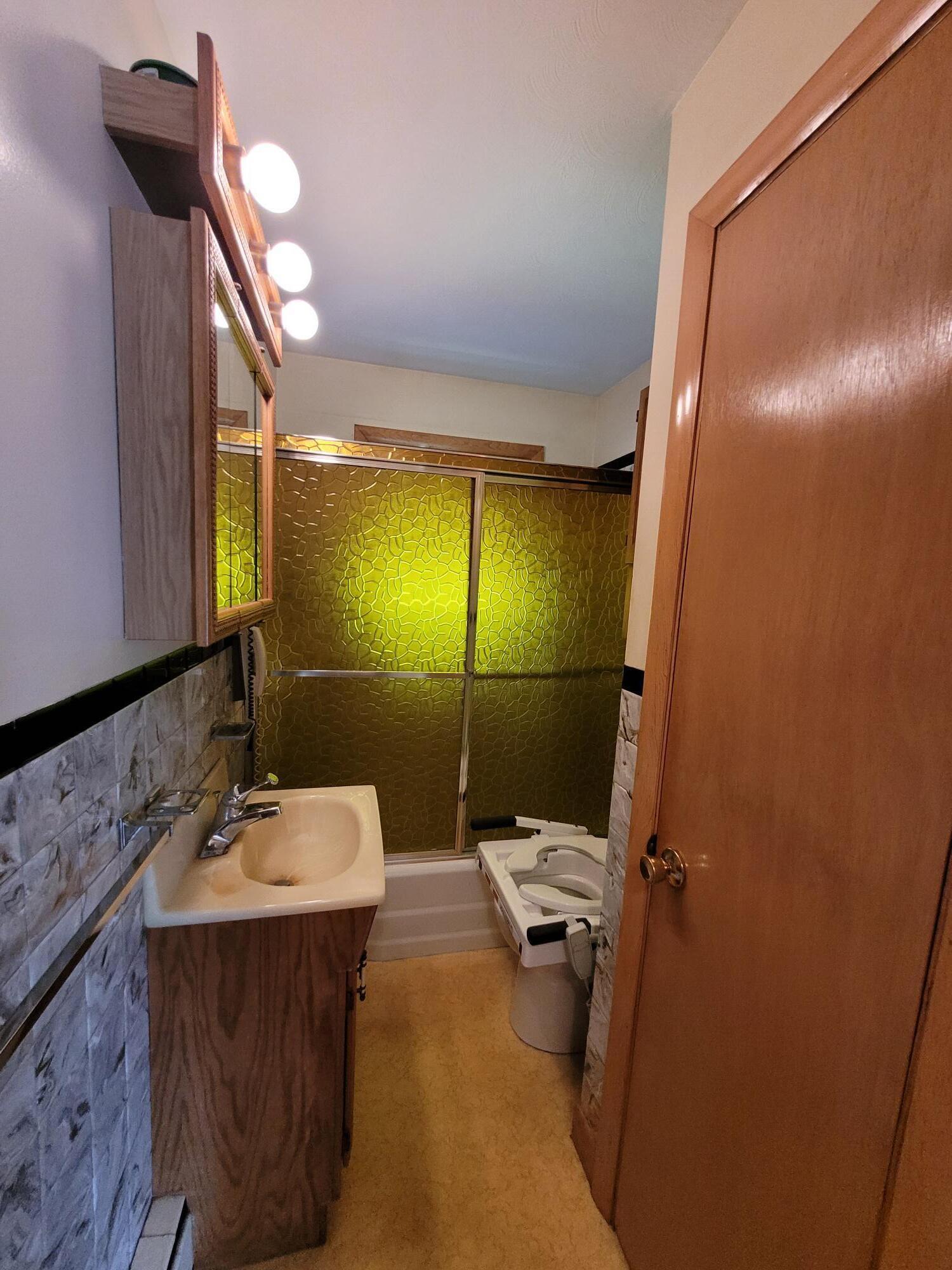 18 Robert Street Winslow ME 04901