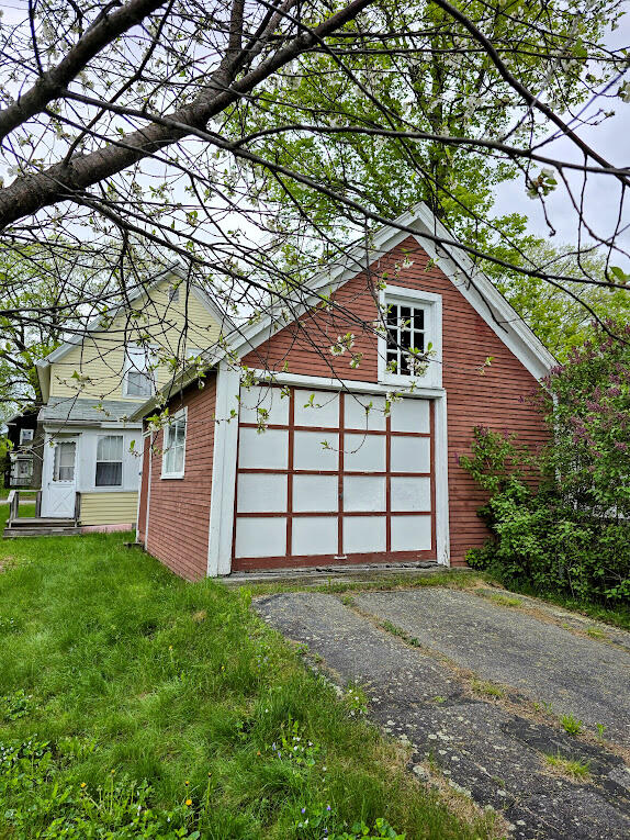 36 Henderson Street Brownville ME 04414