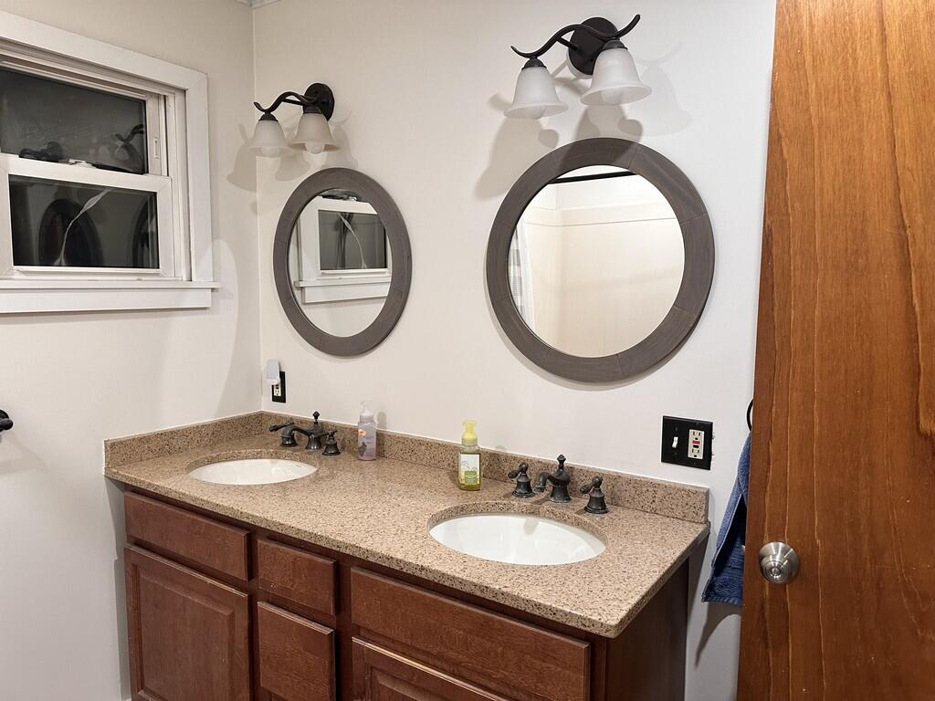 428 Essex Street Bangor ME 04401