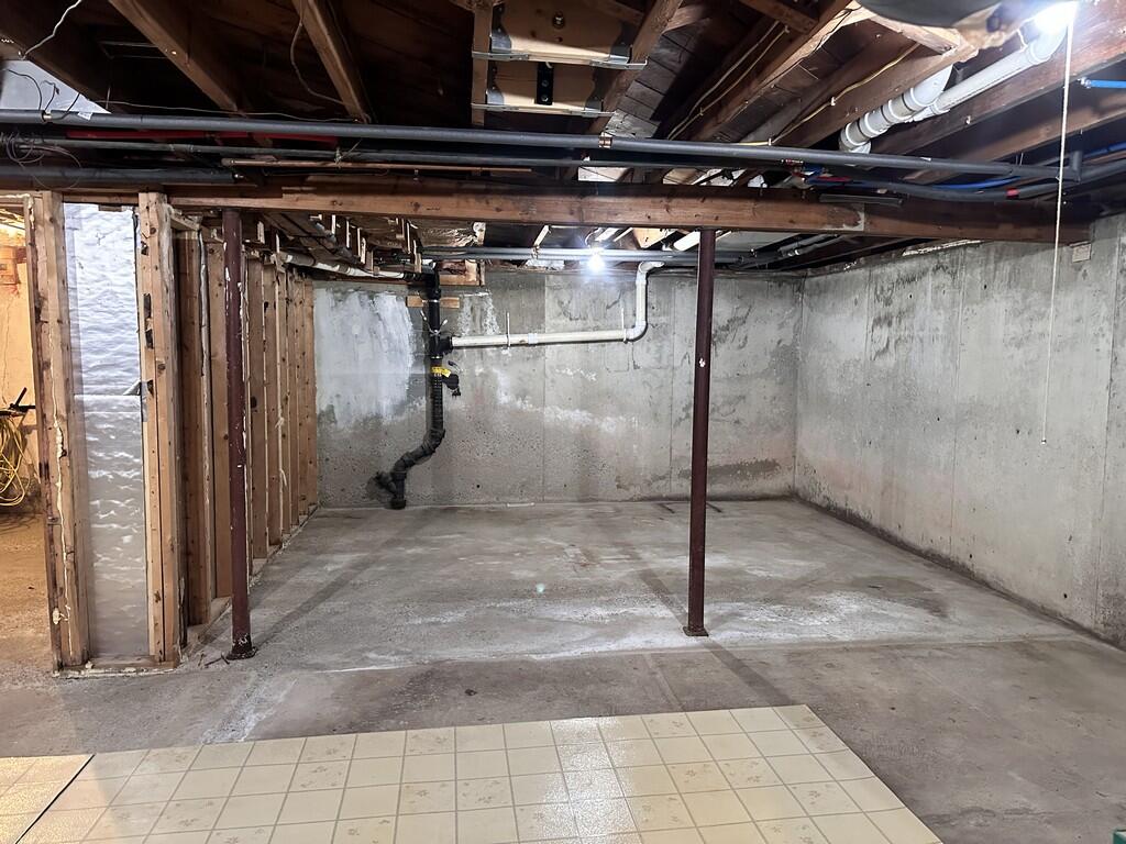 428 Essex Street Bangor ME 04401