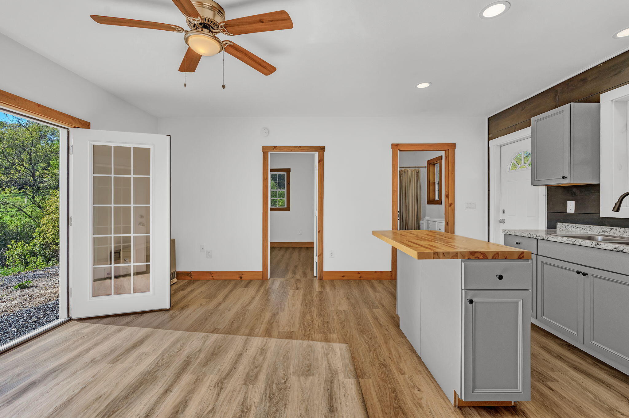 727 N Bend Road Surry ME 04684