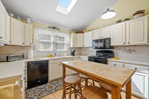 30 Riverview Drive North Berwick ME 03906