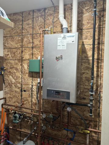 10 Old Thomaston Road Chelsea ME 04330