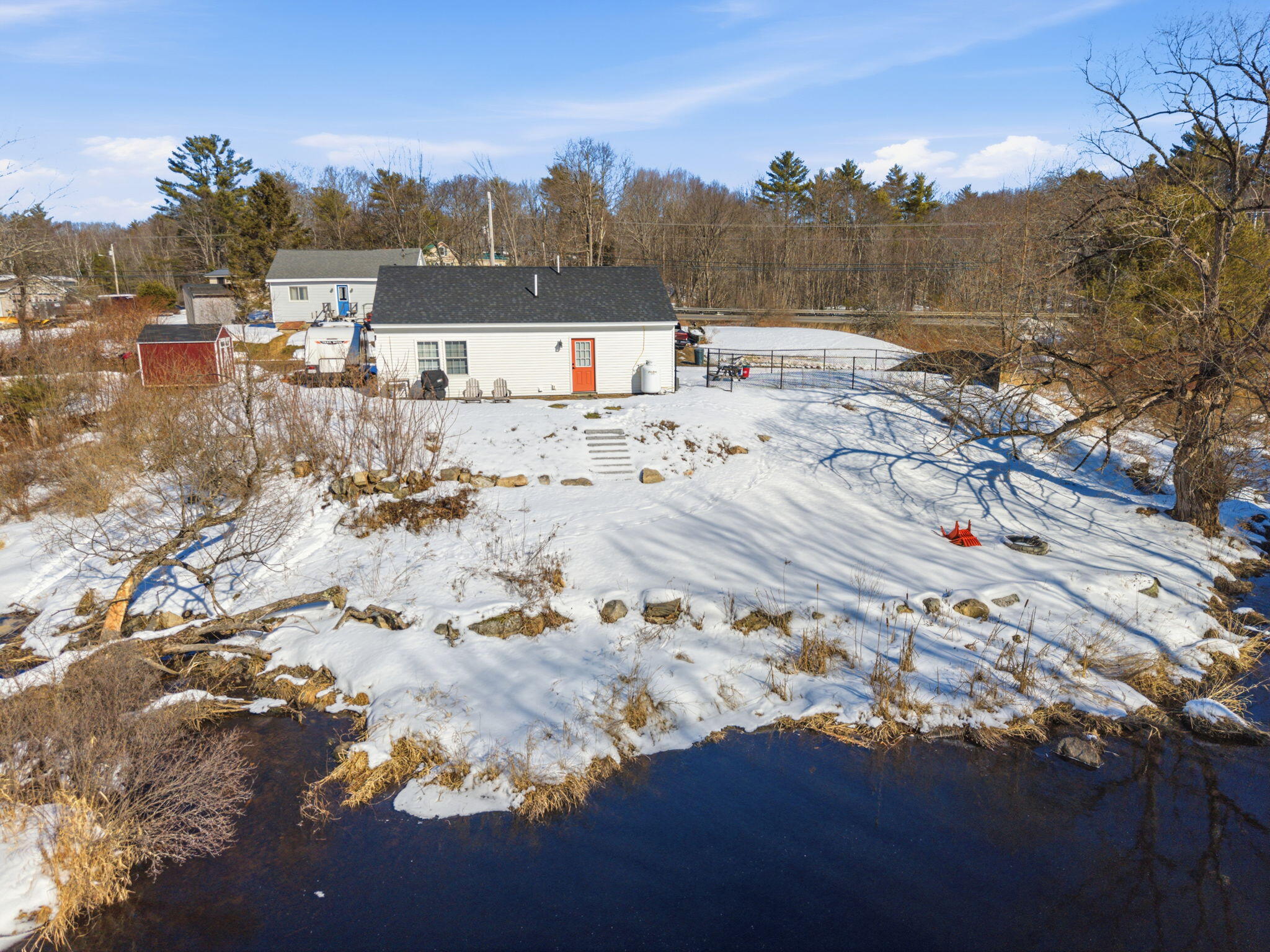 10 Old Thomaston Road Chelsea ME 04330