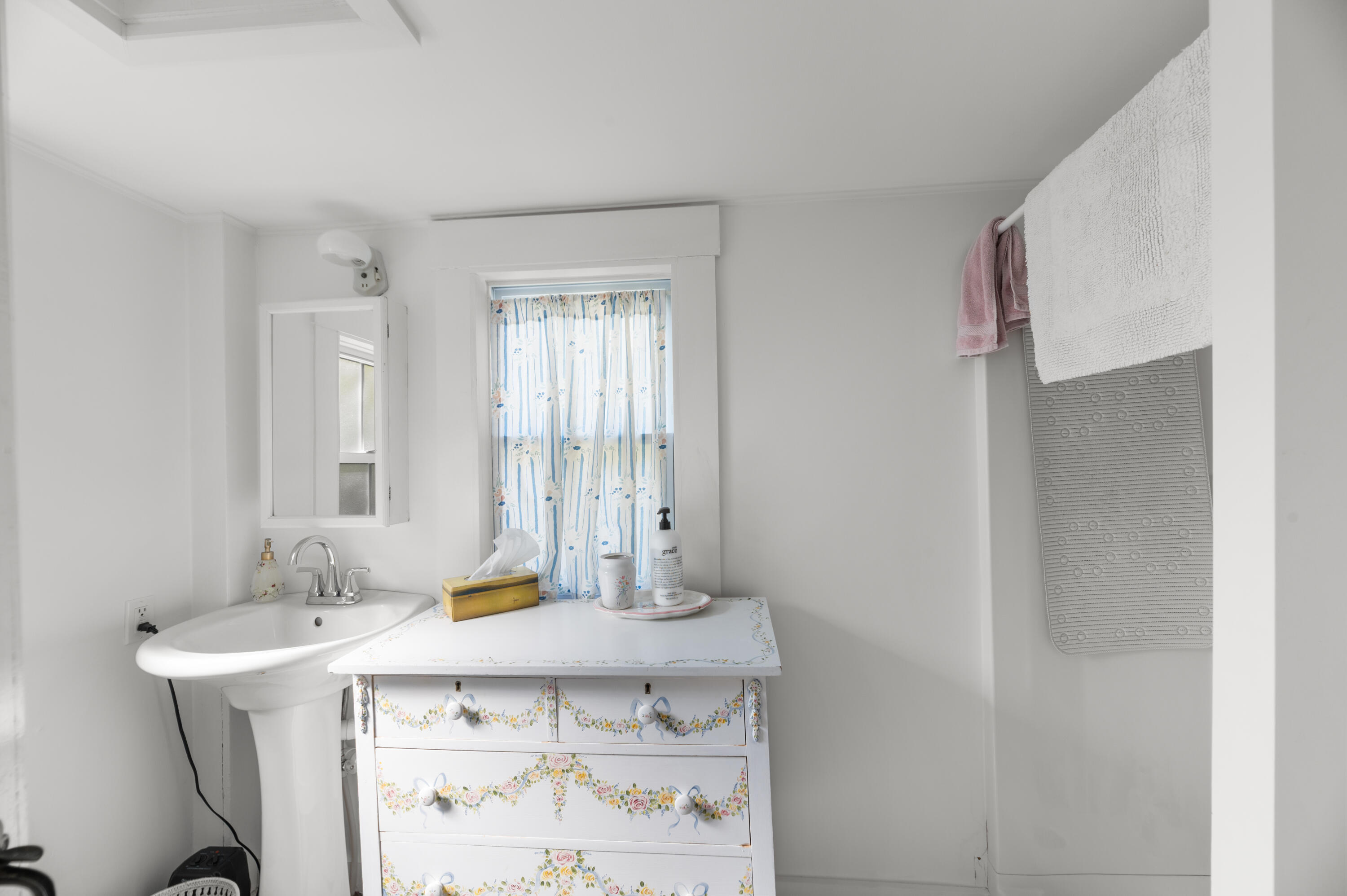 3 Point Road Belgrade ME 04917