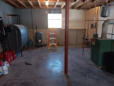 5 Tracey Lane Cornish ME 04020