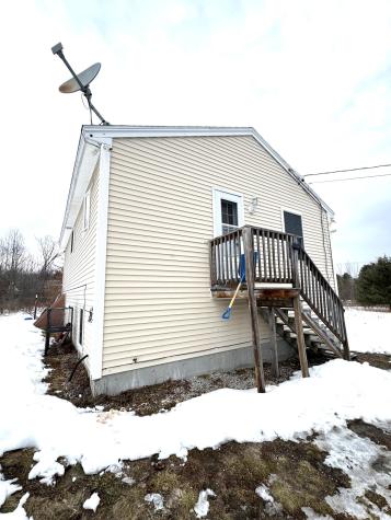 5 Tracey Lane Cornish ME 04020