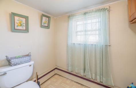 386 Front Street Richmond ME 04357