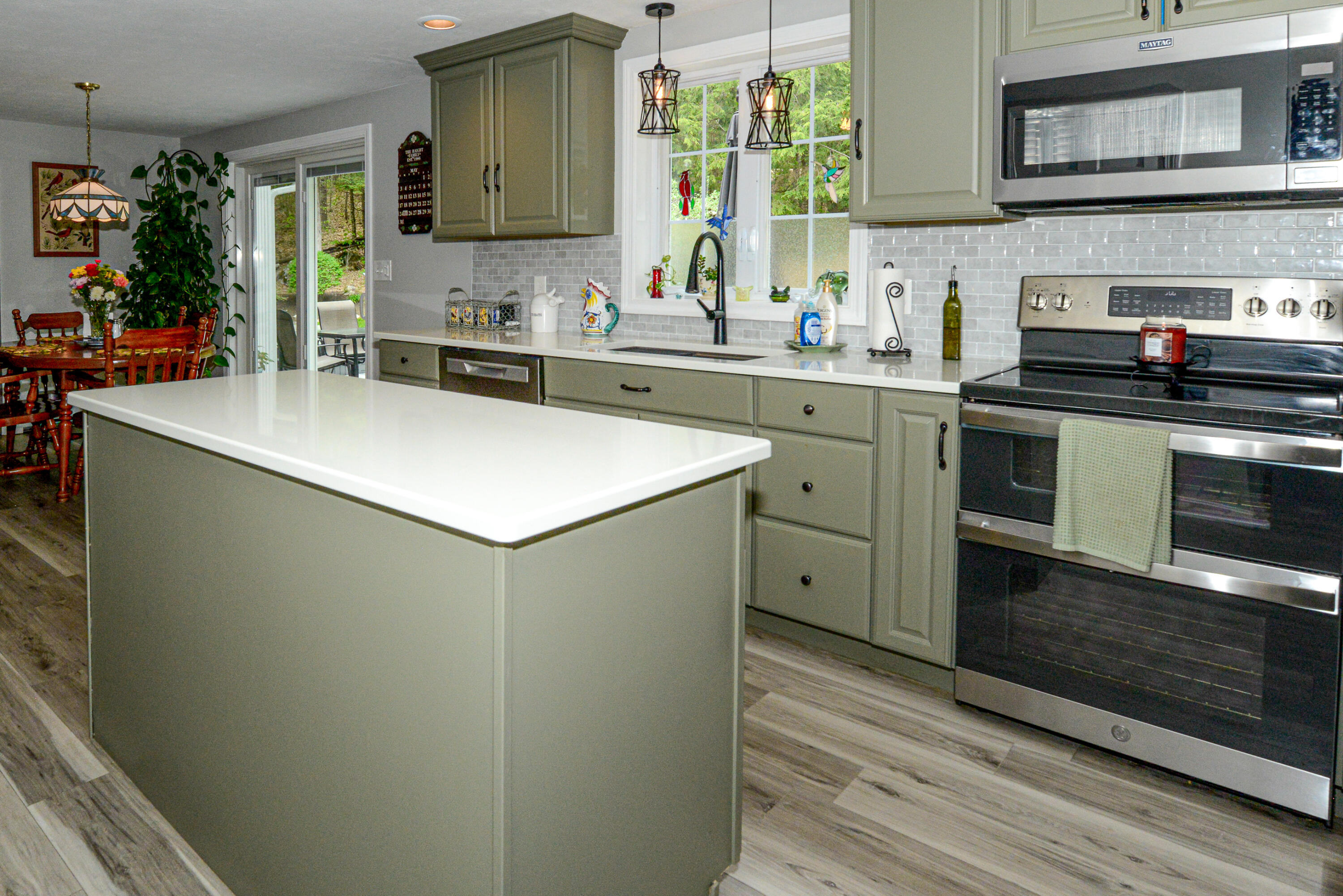 25 Jefferson Court Naples ME 04055