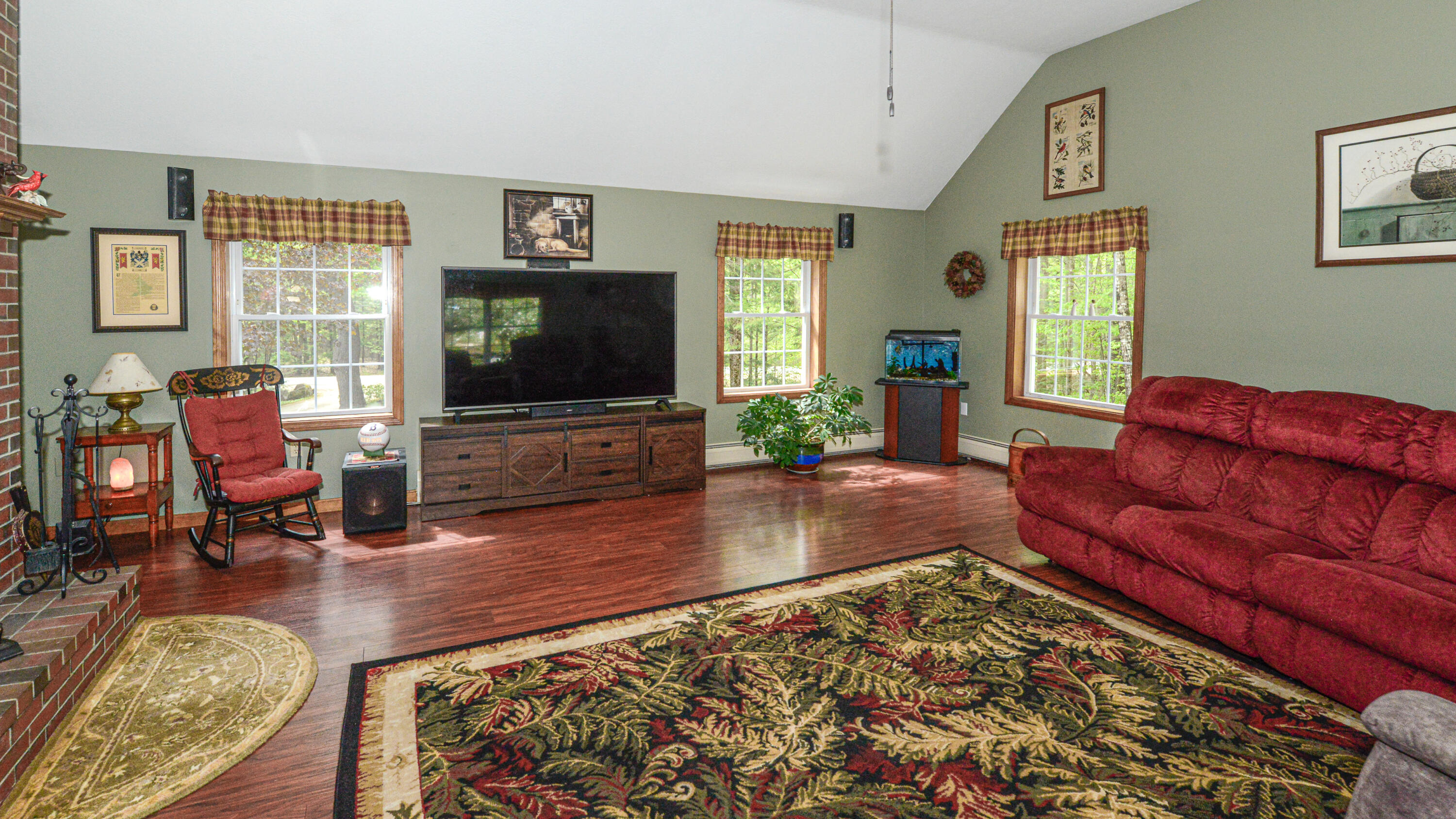 25 Jefferson Court Naples ME 04055