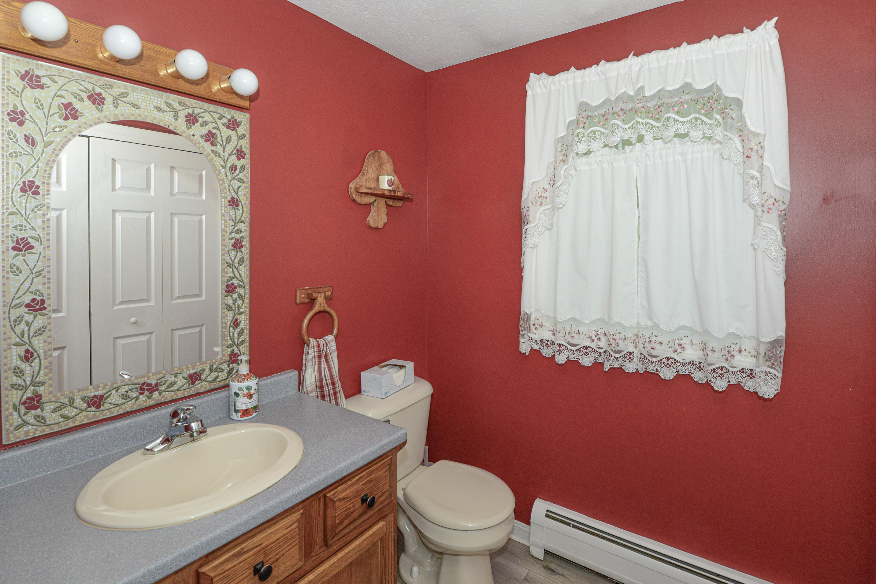 25 Jefferson Court Naples ME 04055