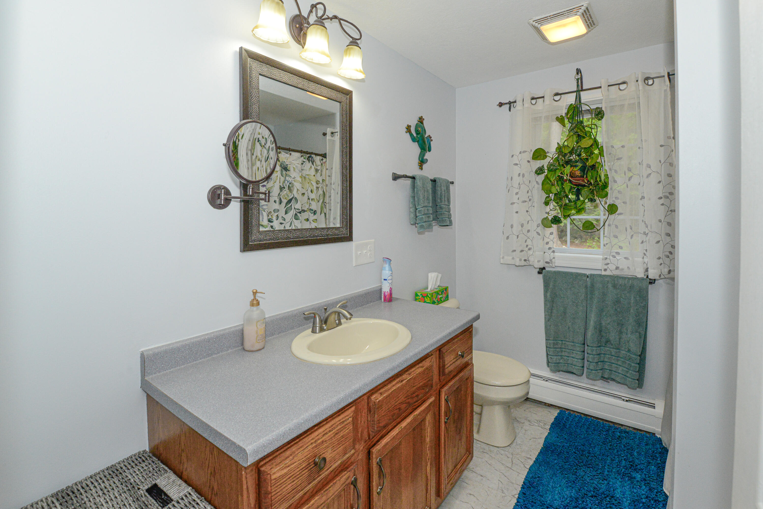 25 Jefferson Court Naples ME 04055