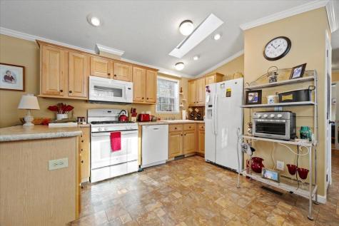 72 Golden Era Circle Alfred ME 04002