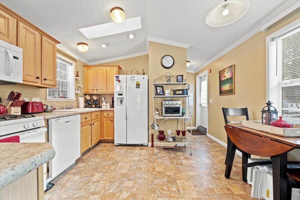 72 Golden Era Circle Alfred ME 04002