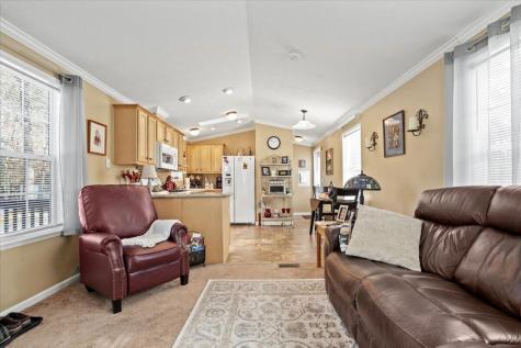 72 Golden Era Circle Alfred ME 04002