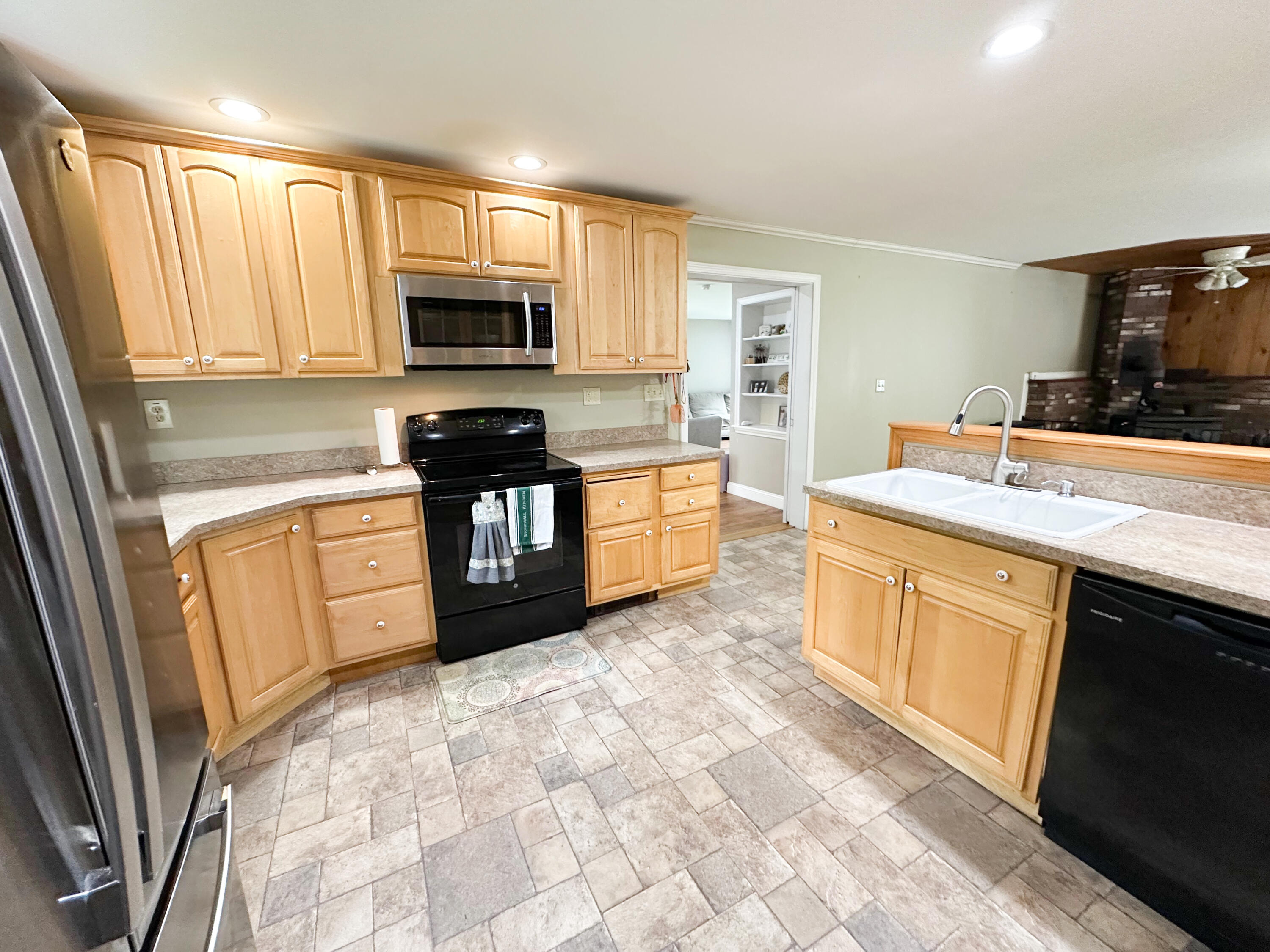 73 Papermill Road Hampden ME 04444