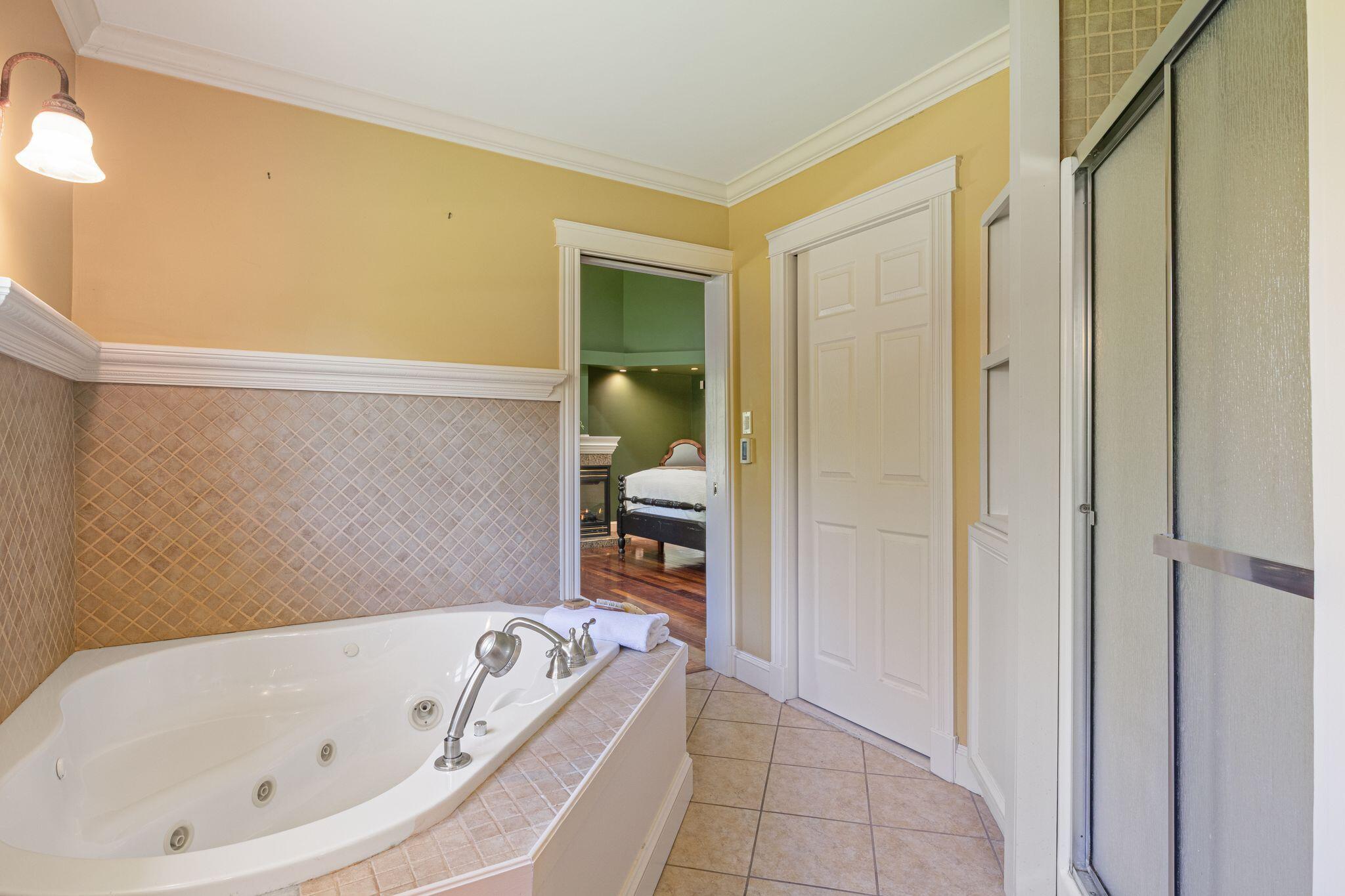 528 Bauneg Beg Hill Road North Berwick ME 03906