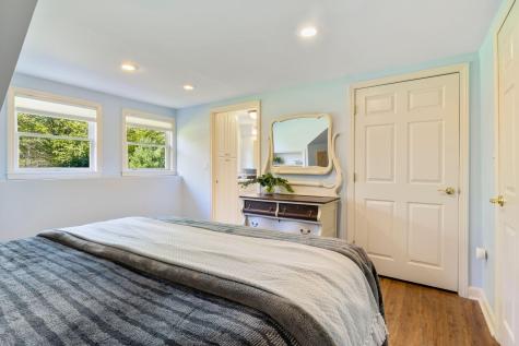 528 Bauneg Beg Hill Road North Berwick ME 03906
