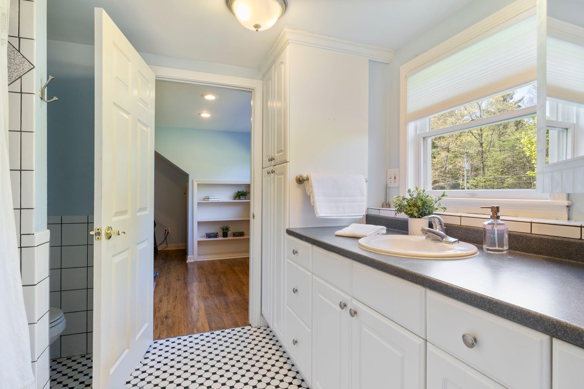 528 Bauneg Beg Hill Road North Berwick ME 03906