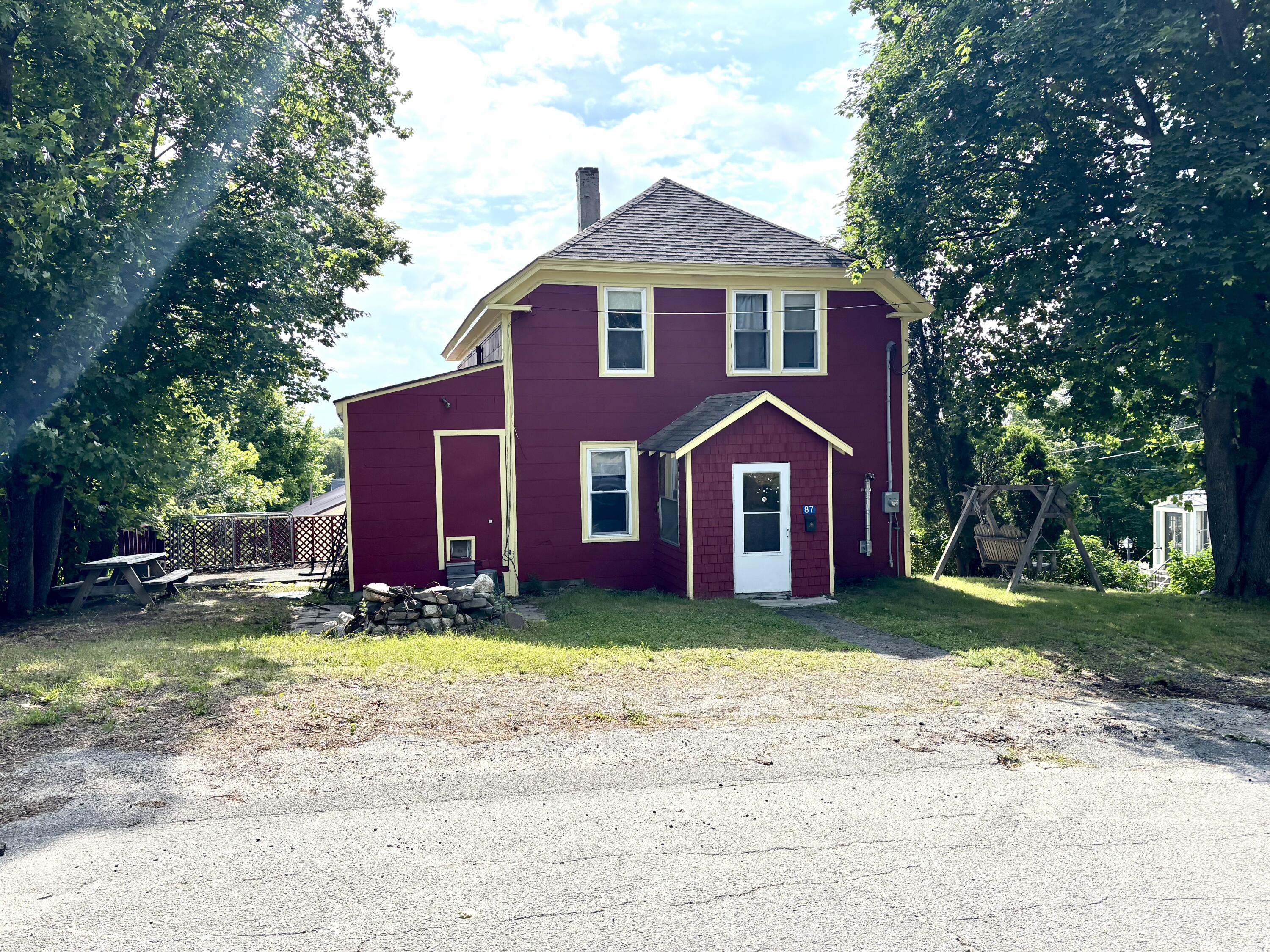 85 School Street Millinocket ME 04462