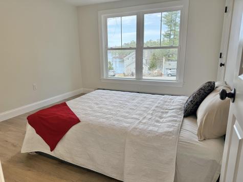 54 Boulder Road Raymond ME 04071