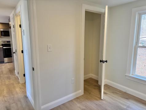 54 Boulder Road Raymond ME 04071