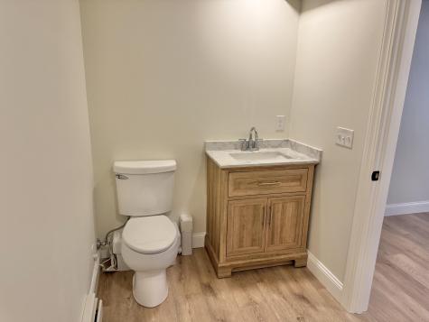 54 Boulder Road Raymond ME 04071