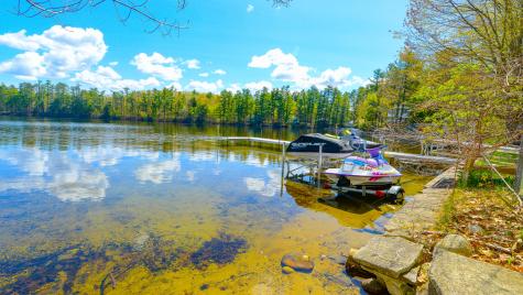 54 Boulder Road Raymond ME 04071