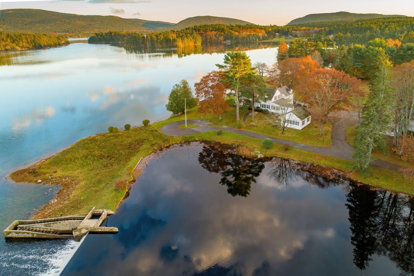 1122 Main Street Mount Desert ME 04660